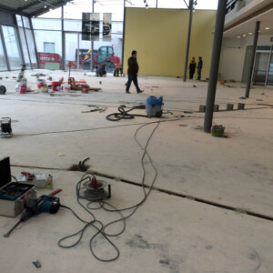 Firma Fliesen-Sepp GmbH & Co. KG bei der Arbeit